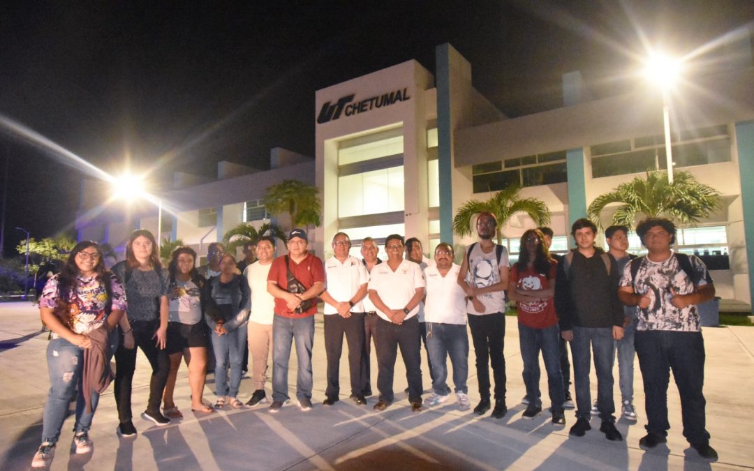 BANDERAZO DE SALIDA AL TRANSPORTE PÚBLICO PARA ESTUDIANTES DE LA UT CHETUMAL.