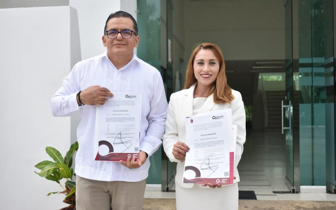 Entregan títulos de propiedad que garantizan certeza jurídica sobre el terreno de la UT Chetumal